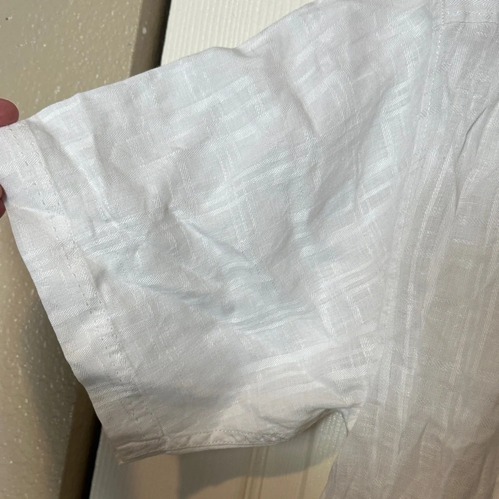 100 % linen Tommy Bahama Cream Textured Shirt - Picture 10 of 11